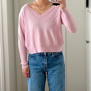 Everlane V-neck boxy cashmere sweater